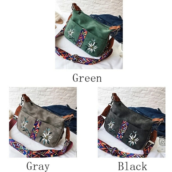 ⚘LAST ONE⚘5⭐ BLACK Vegan Leather Crossbody B… - Picture 3 of 9